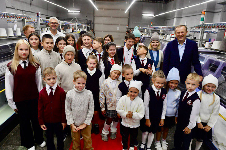 Школьную форму шьют в Сосновом Бору